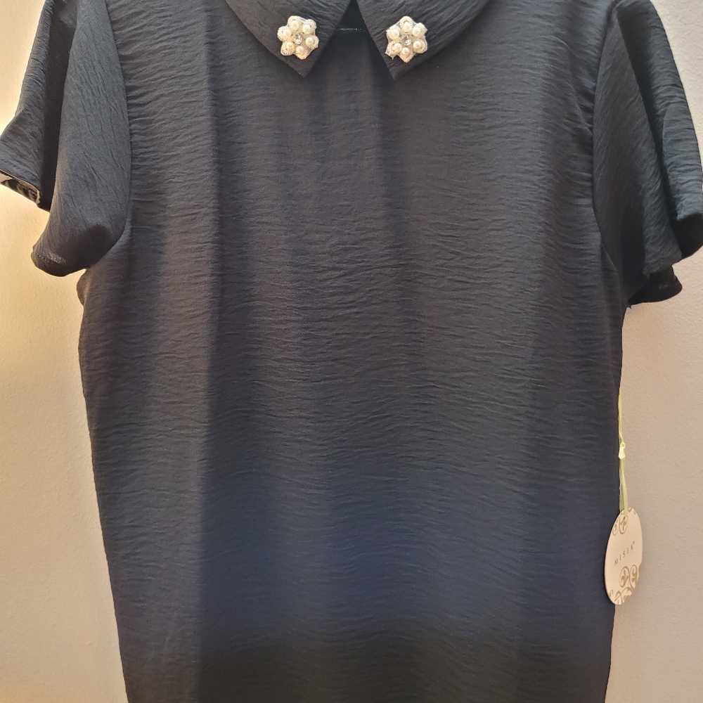 Blouse Black Pearl jeweled collar
